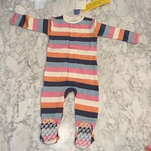 NWT MAGNETIC ME STRIPPED ORGANIC COTTON FOOTIE 9/12M